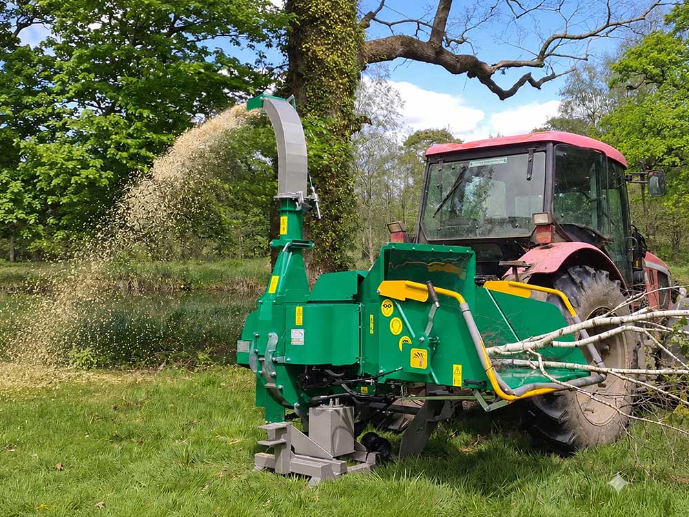 GL&D Fusion M175DS professional wood chipper