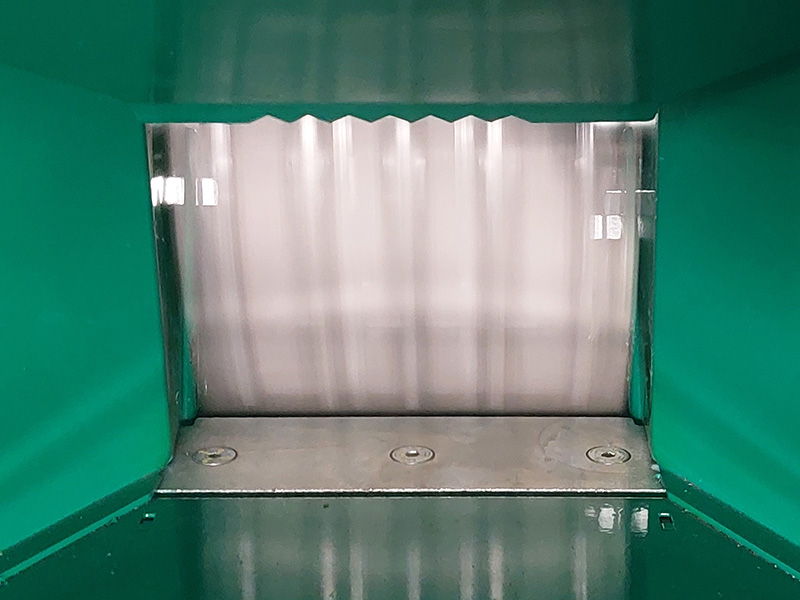 Titan PTO self-feeding drum